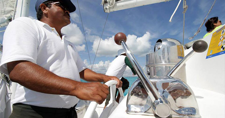 Isla Mujeres Catamaran Public 